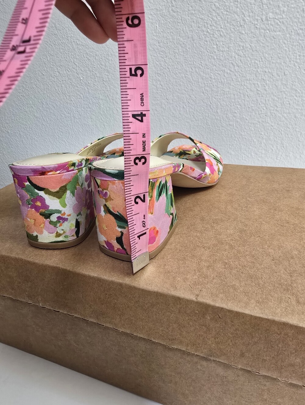 Nine West Gagen Pink Floral Slide - Picture 6 of 10